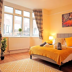  Homestay Private Bliss Near Luton Station